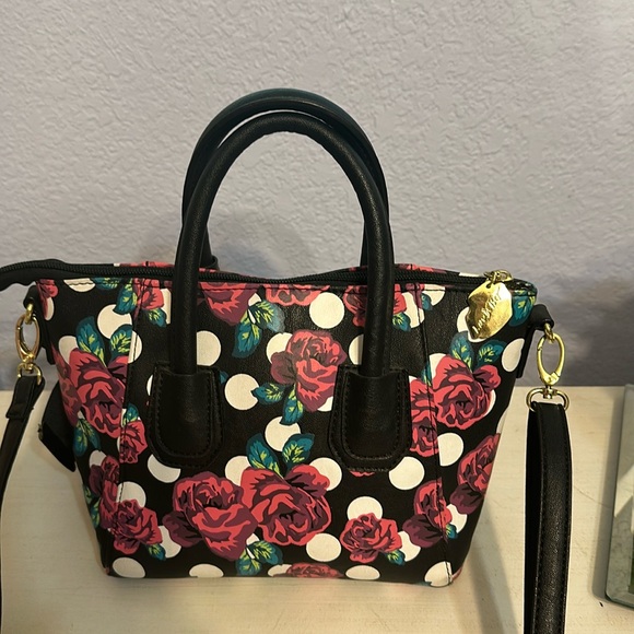 NWOT LUV Betsey by Betsey Johnson Rose Bag - Picture 2 of 9